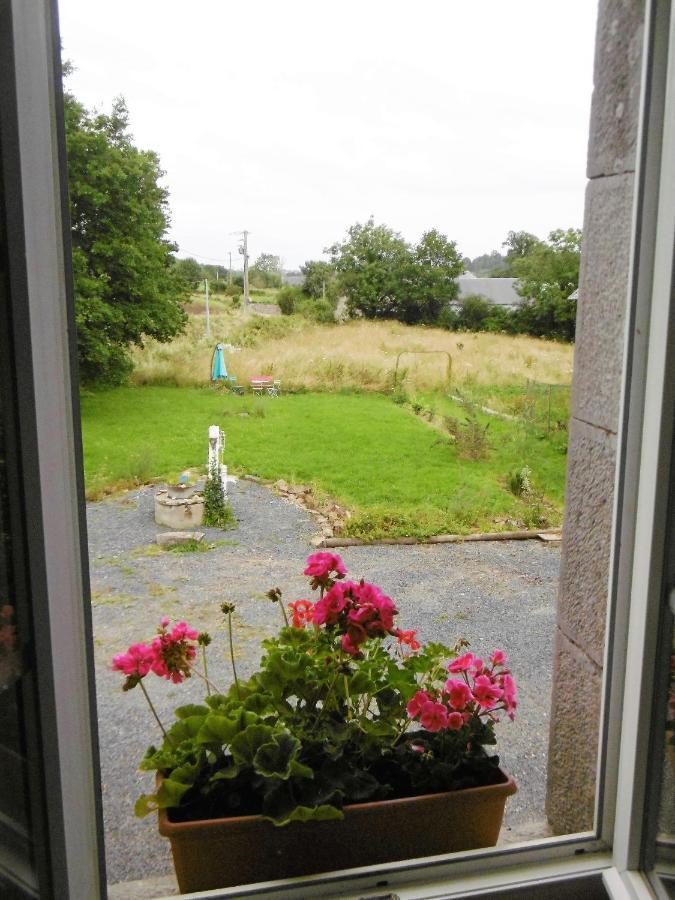 La Bicyclette Bleue Bed & Breakfast Montpinchon Eksteriør bilde
