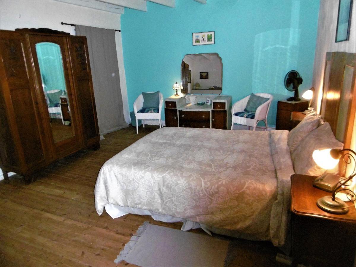 La Bicyclette Bleue Bed & Breakfast Montpinchon Eksteriør bilde